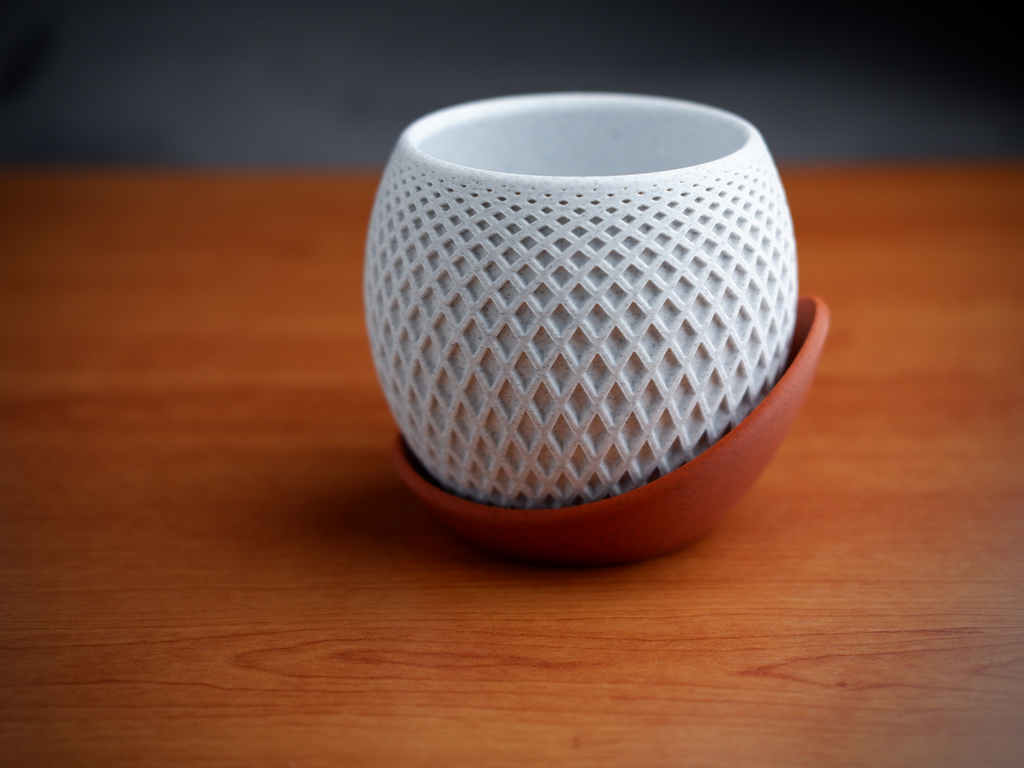 Vaso Decorativo para Plantas com Drenagem e Prato | Cachepô Moderno Vazado para Suculentas e Flores