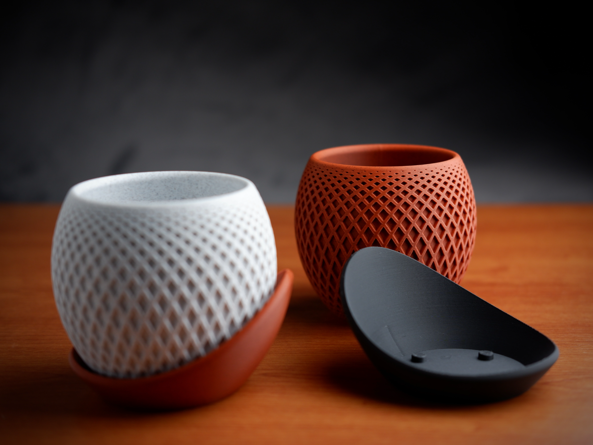 Vaso Decorativo para Plantas com Drenagem e Prato | Cachepô Moderno Vazado para Suculentas e Flores